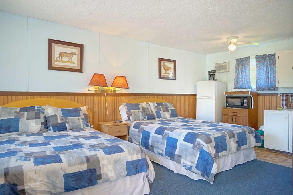 Green Acres Motel Summerside Exterior photo