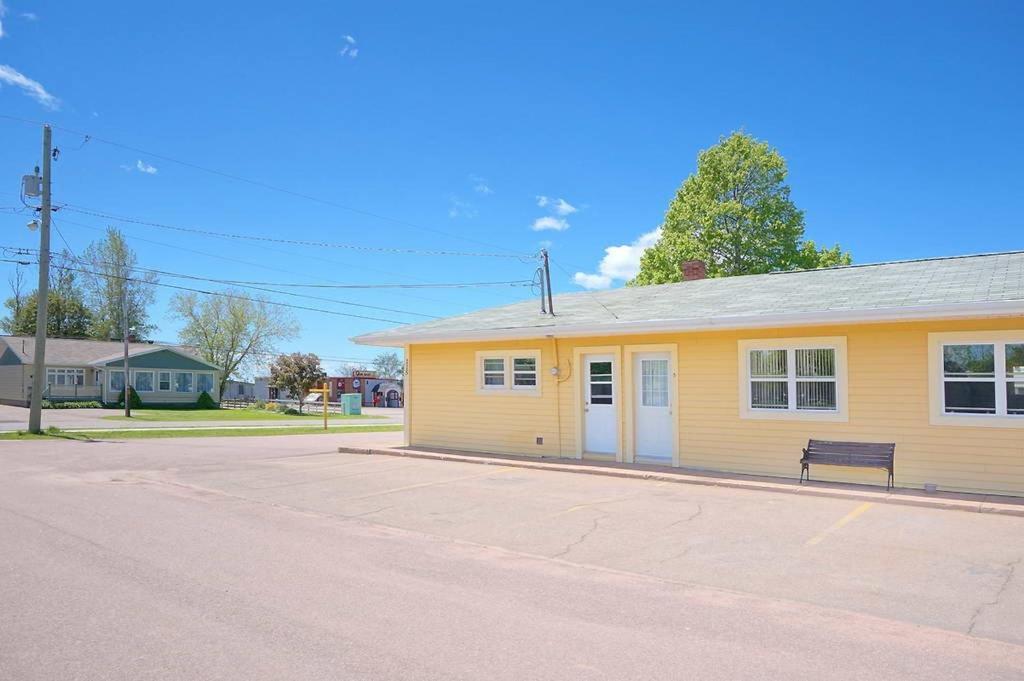 Green Acres Motel Summerside Exterior photo